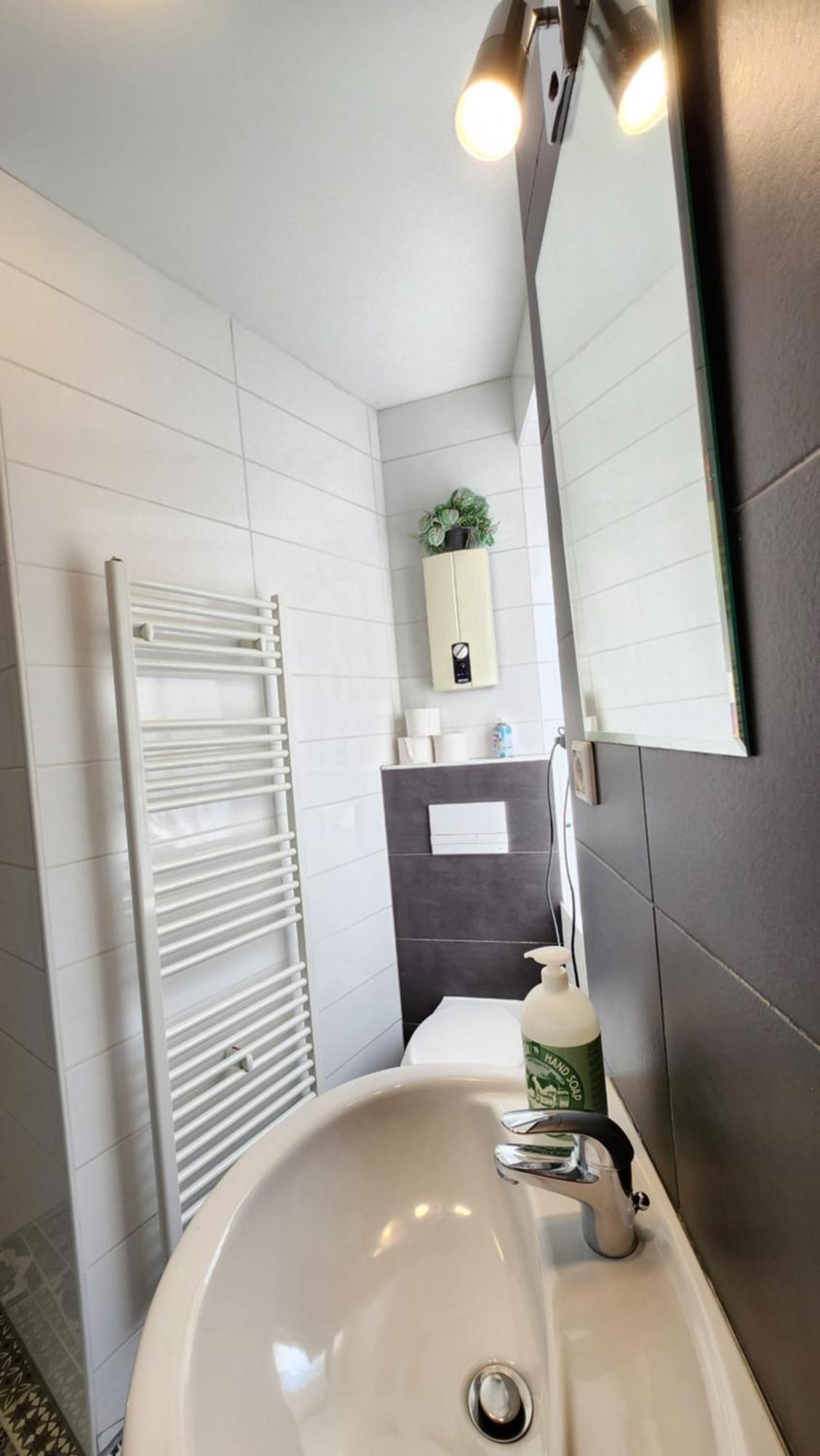 Elena Flat Orchidee Duisburg Zentrum Exterior foto